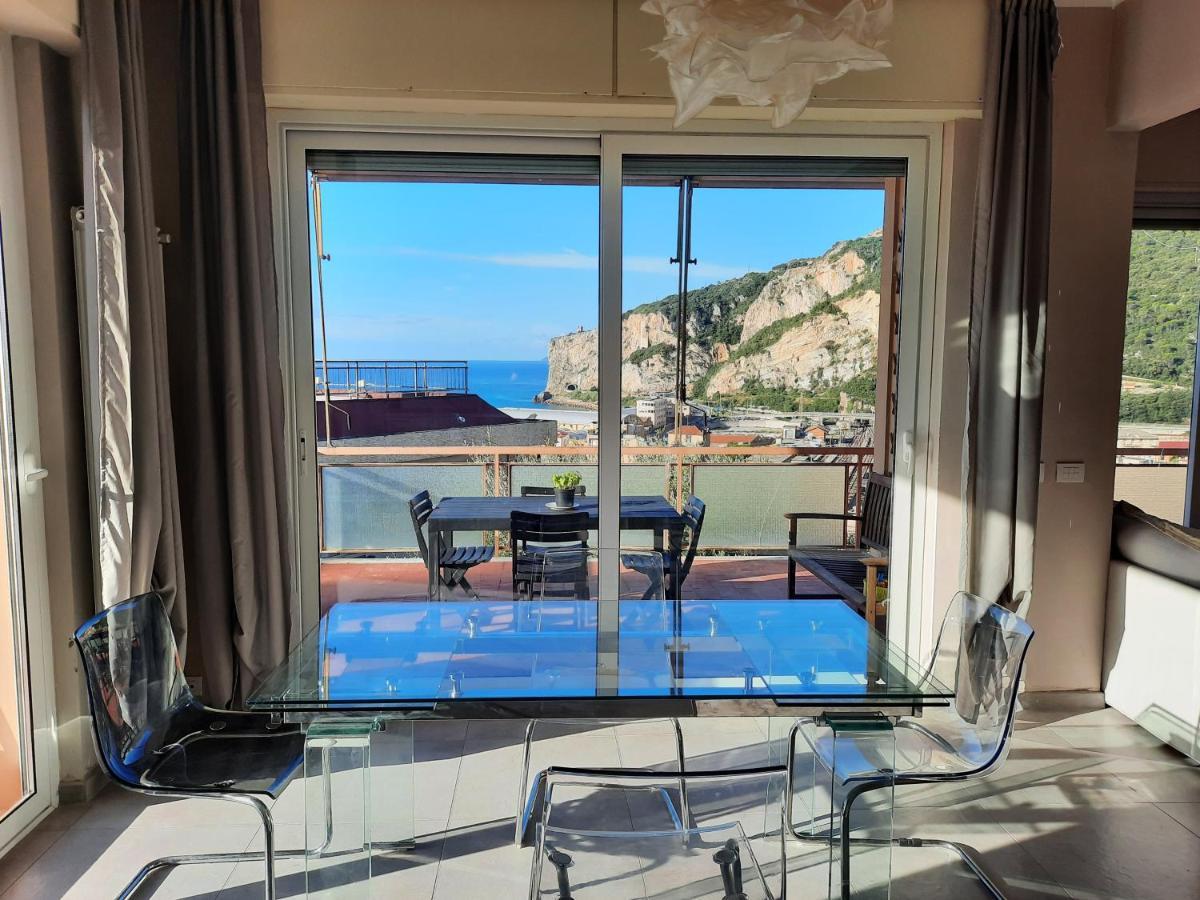 Casa Matilde - Appartamento Vista Mare - Con Posto Auto Finale Ligure Exterior foto