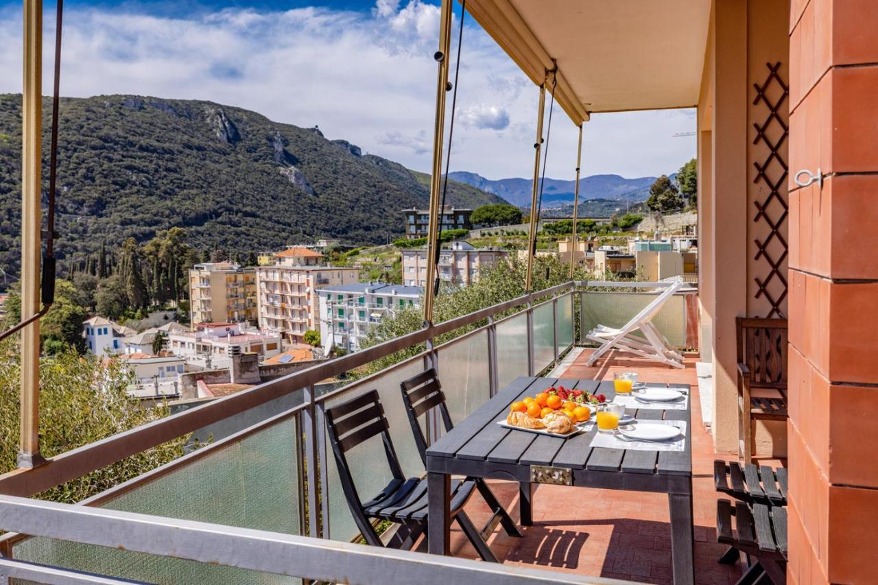 Casa Matilde - Appartamento Vista Mare - Con Posto Auto Finale Ligure Exterior foto